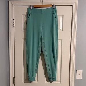 Athleta Brooklyn Mid Rise Jogger Light Green Size 8